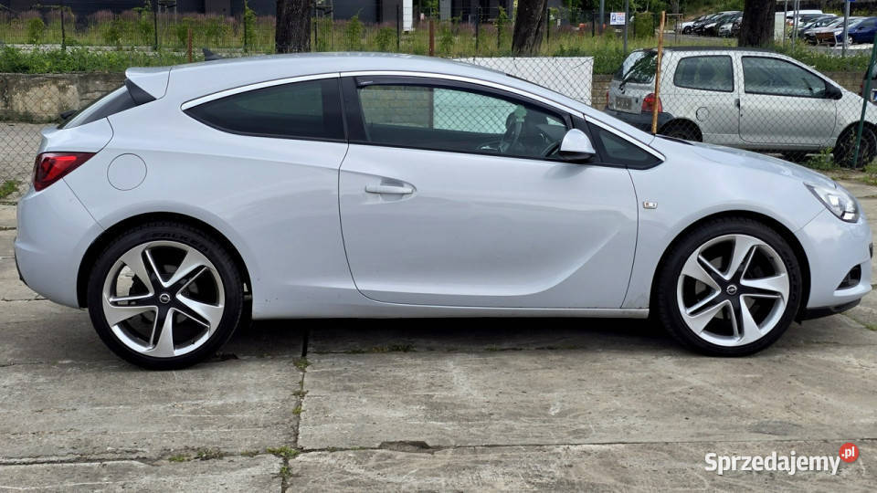 Opel Astra GTC 20 calowe felgi J 20092019 światła LED Szczecin sprzedam