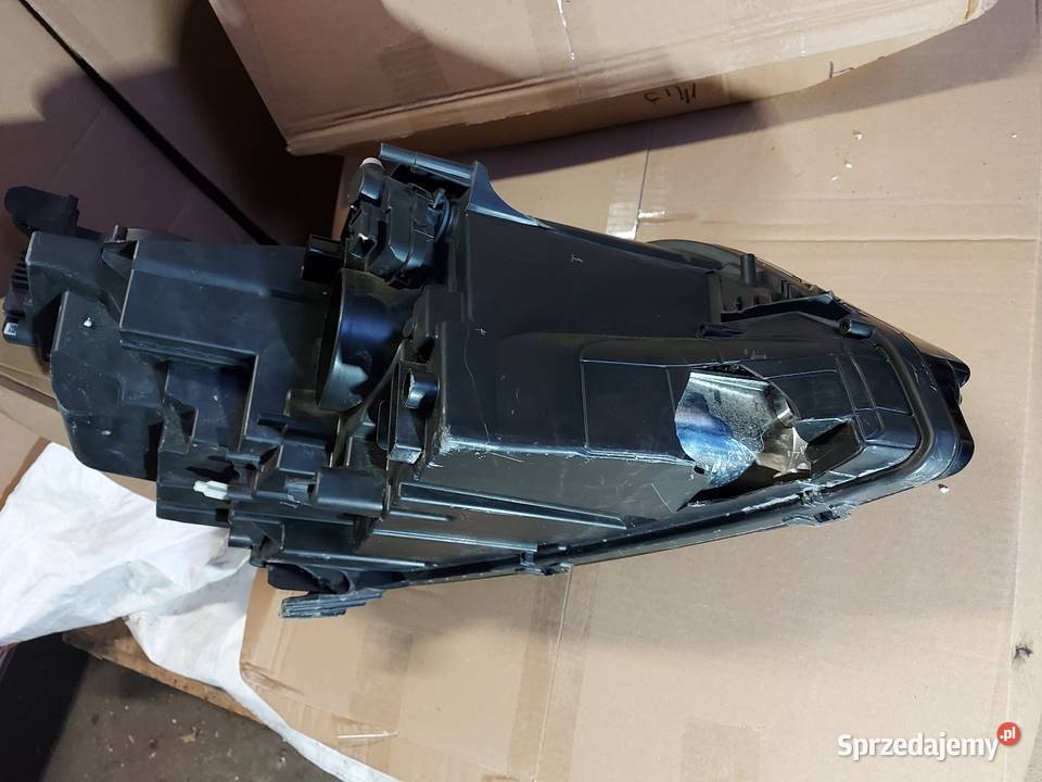 Lewa lampa przód Peugeot 3008 2017r Wągrowiec