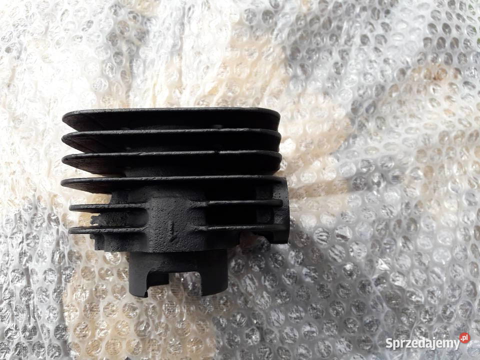 Cylinder do dwusuwowego agregatu prądotwórczego