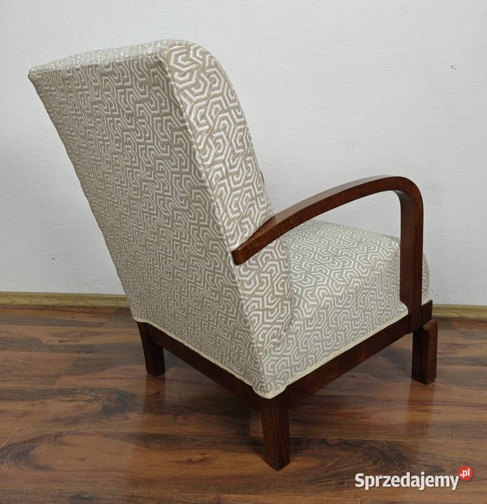 Fotel Art Deco okleinowany orzechem renowacji