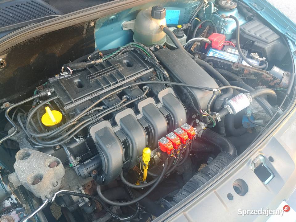 RENAULT Clio 12 benzyna LPG 2003 r Ostrowiec Świętokrzyski