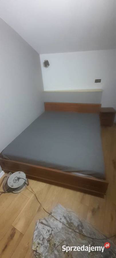 Łóżko 160x200 z materacem i szafka nocna Karpacz sprzedam