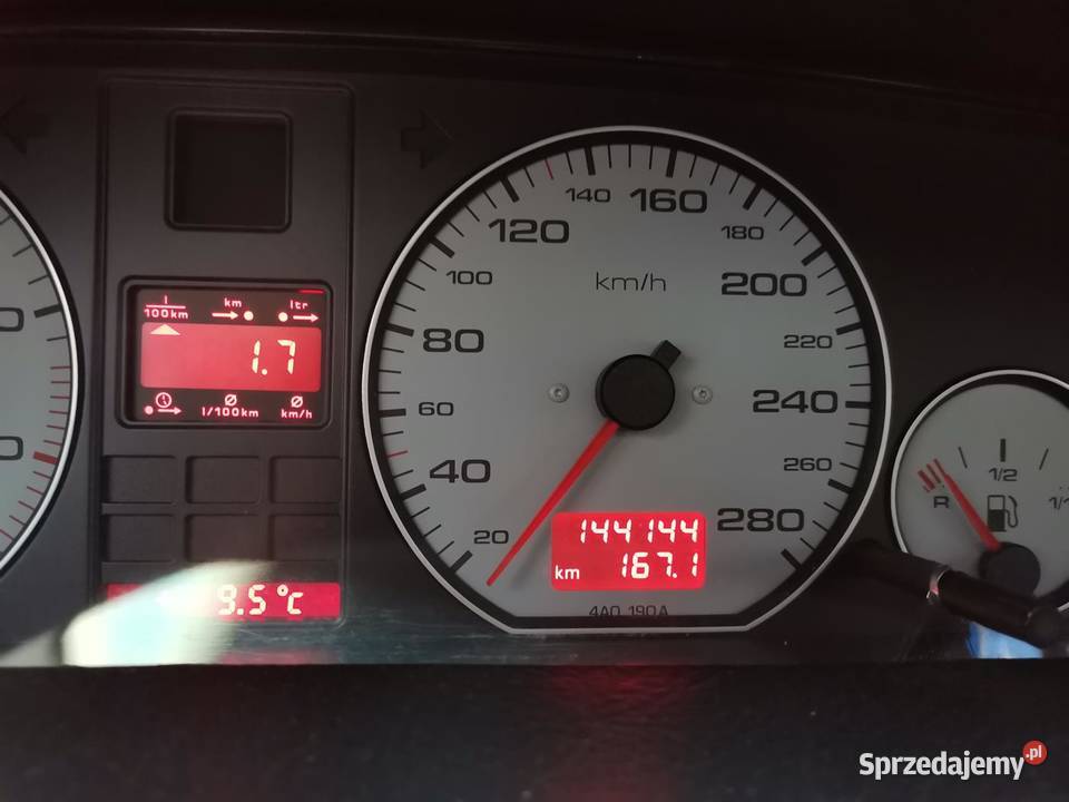 PRZEPŁYWOMIERZ AUDI V8S6 C4S4 C4 Trzeciewiec