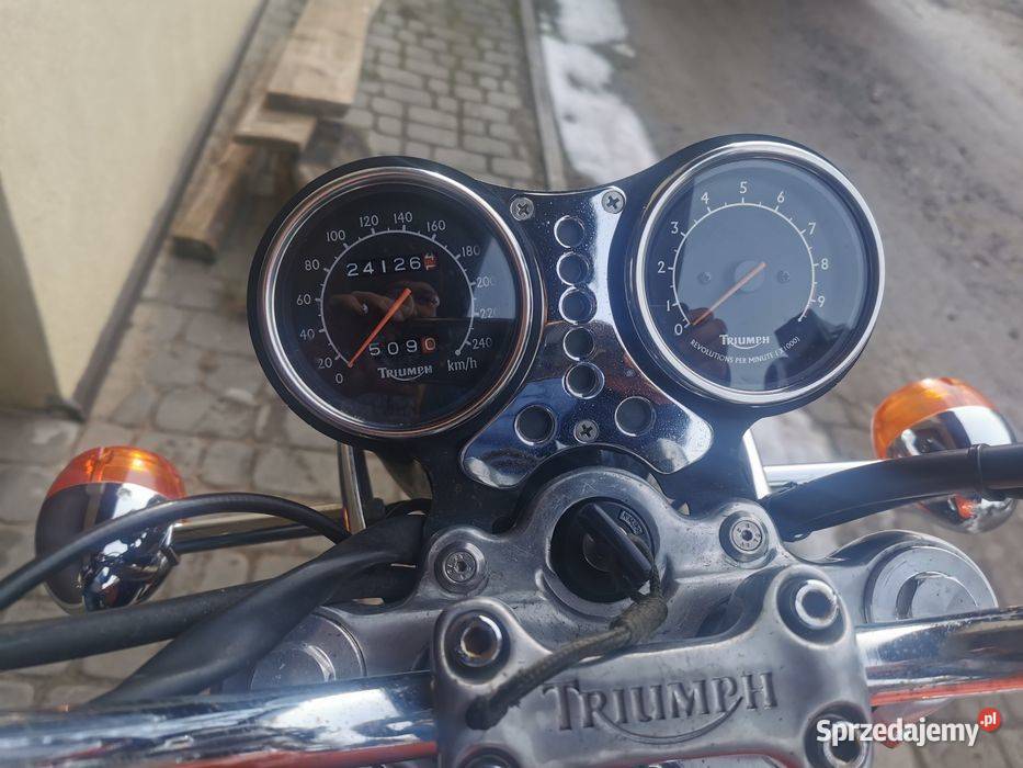 Triumph thunderbird 900 Szwajcaria 25000km Piotrków Trybunalski