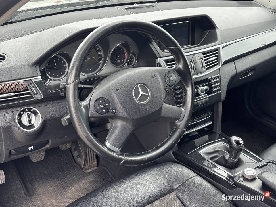 MercedesBenz E200 Paniówki