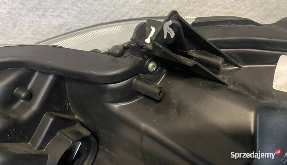 Lampa reflektor prawy przód Suzuki Baleno II 15 Jasienica