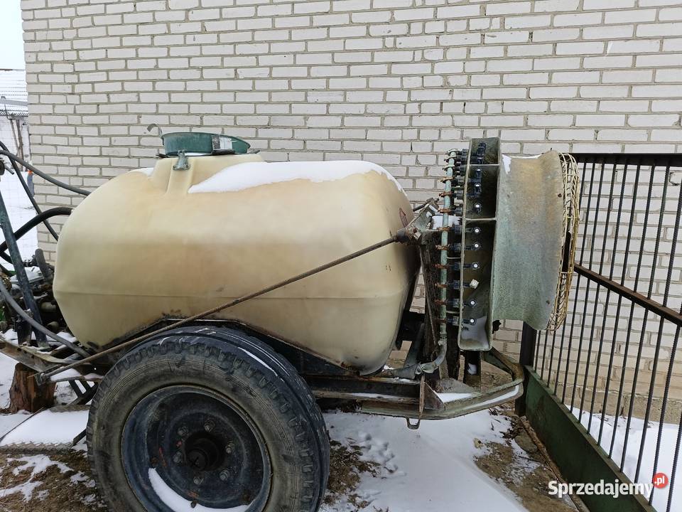 Opryskiwacz Ślęza 1000L uszkodzony Lipsko