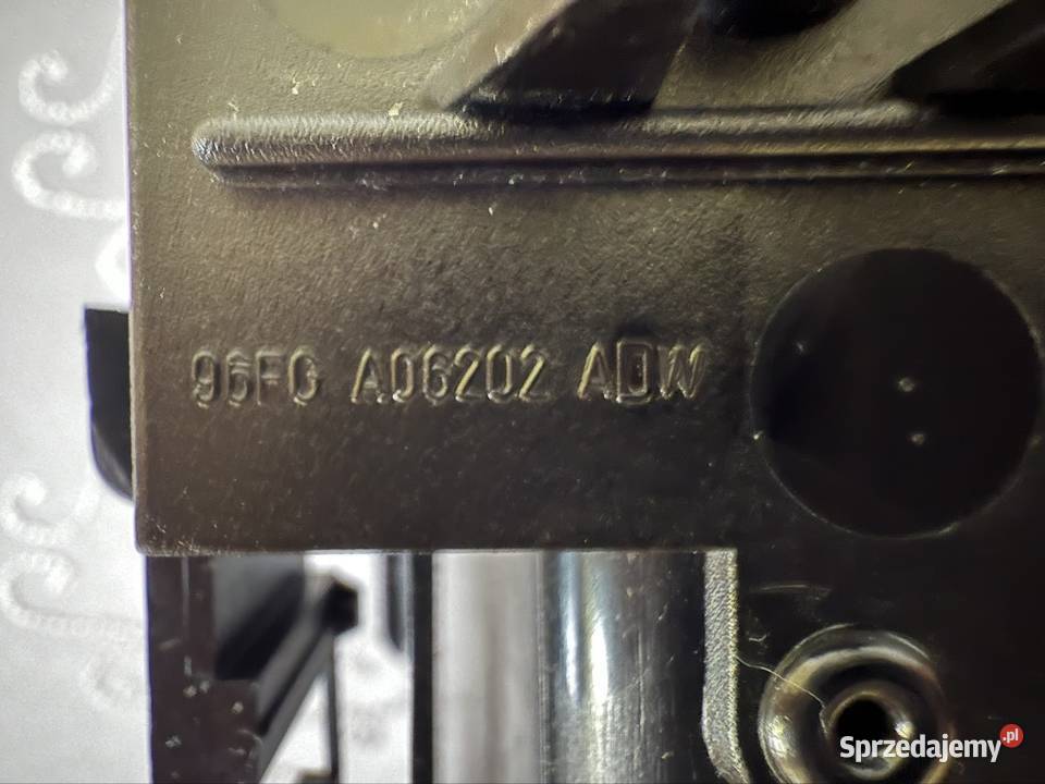 Schowek Półka Deski Rozdzielczej FORD OE Fiesta Czerwionka-Leszczyny