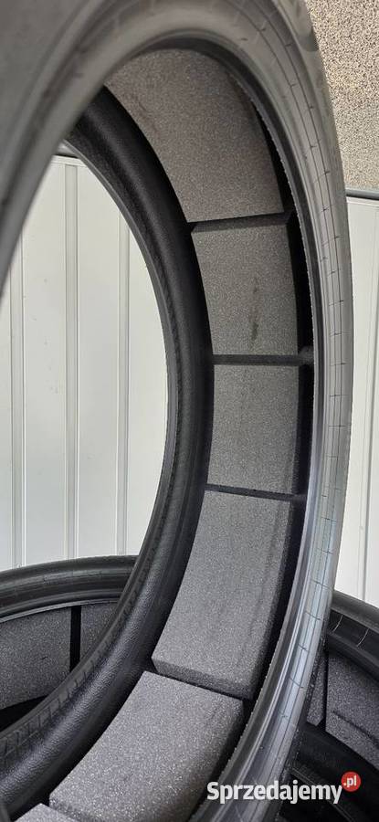 Opony letnie Pirelli PZero 25540R21Dot 2024 Jelcz-Laskowice
