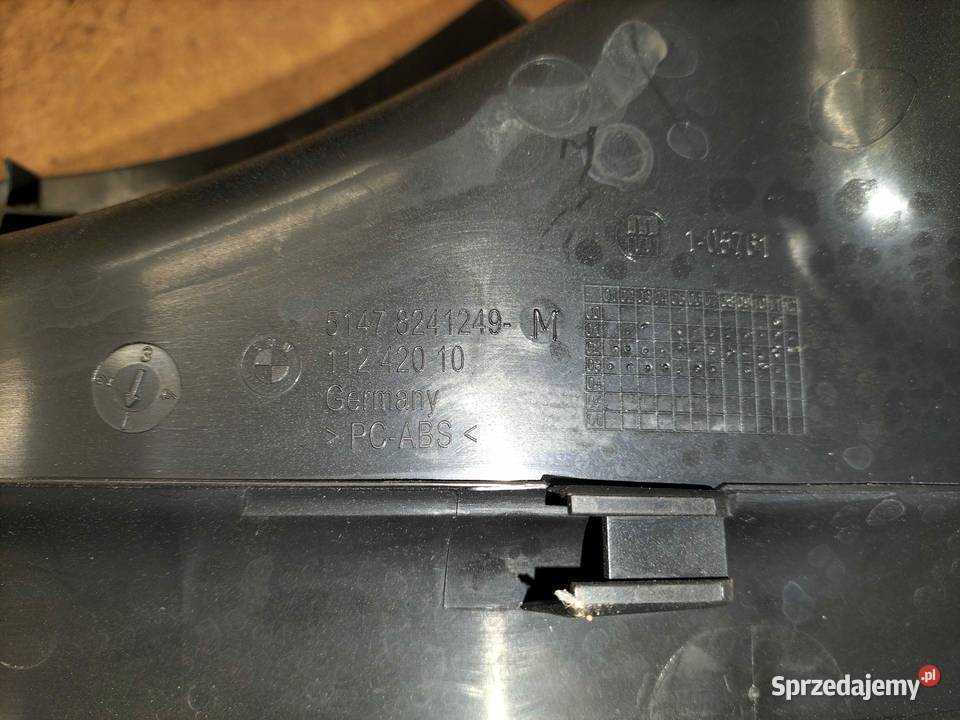 Listwa progu wewnętrzna lewej stronie z tyłu BMW Poręba sprzedam