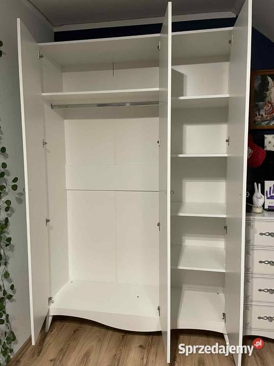 Meble młodzieżowe łóżko szafa komoda Agata Lubliniec