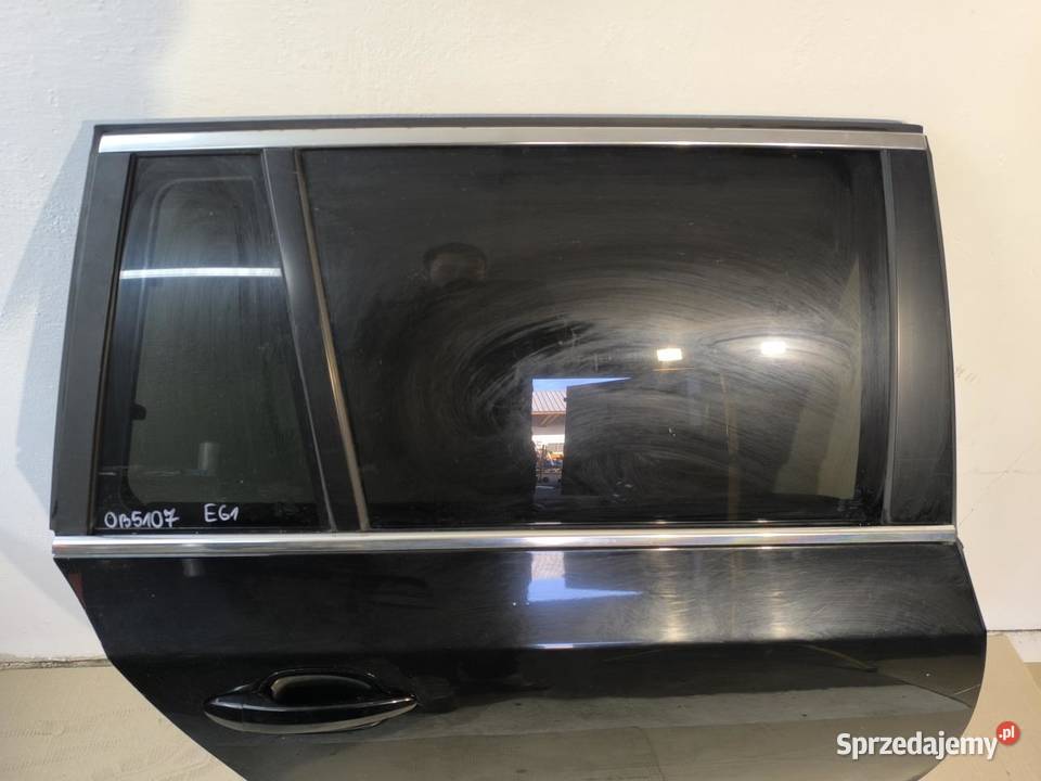 DRZWI KOMPLETNE PRAWY TYŁ 668 BMW E61