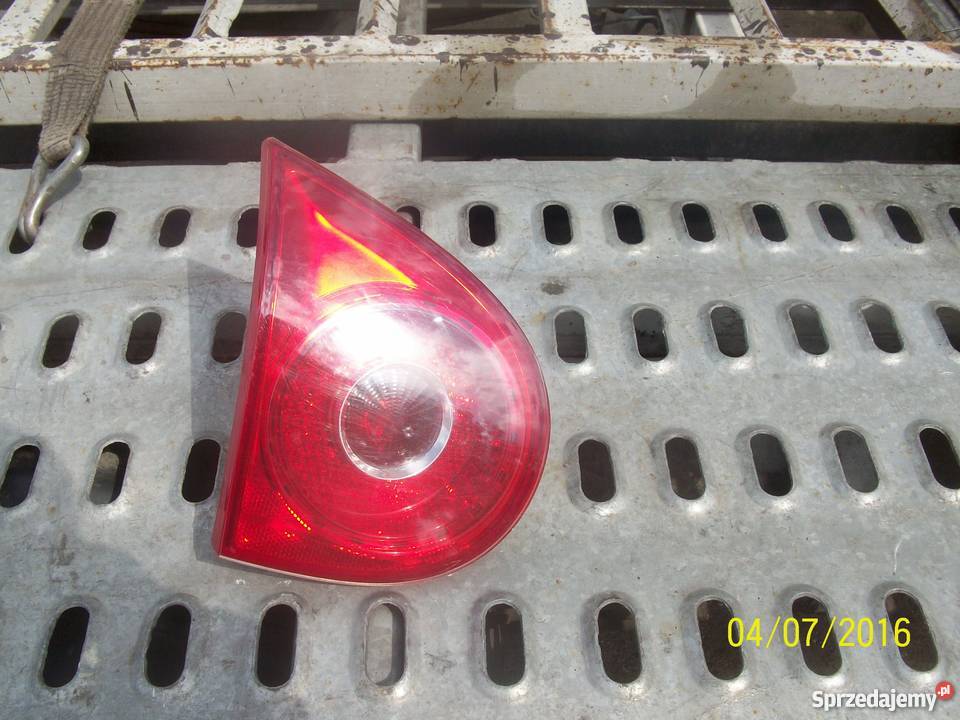 Lampa lewa tył Vw Golf V 5 hacback Lewe Części samochodowe Czersk