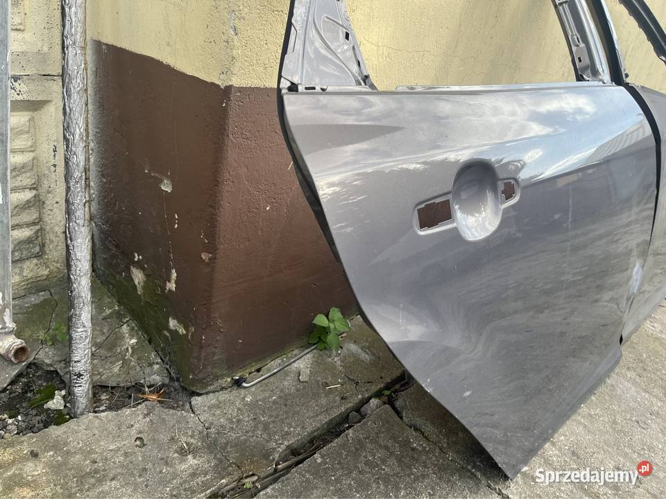 Drzwi Ford fiesta 14r tanio Piotrków Trybunalski sprzedam