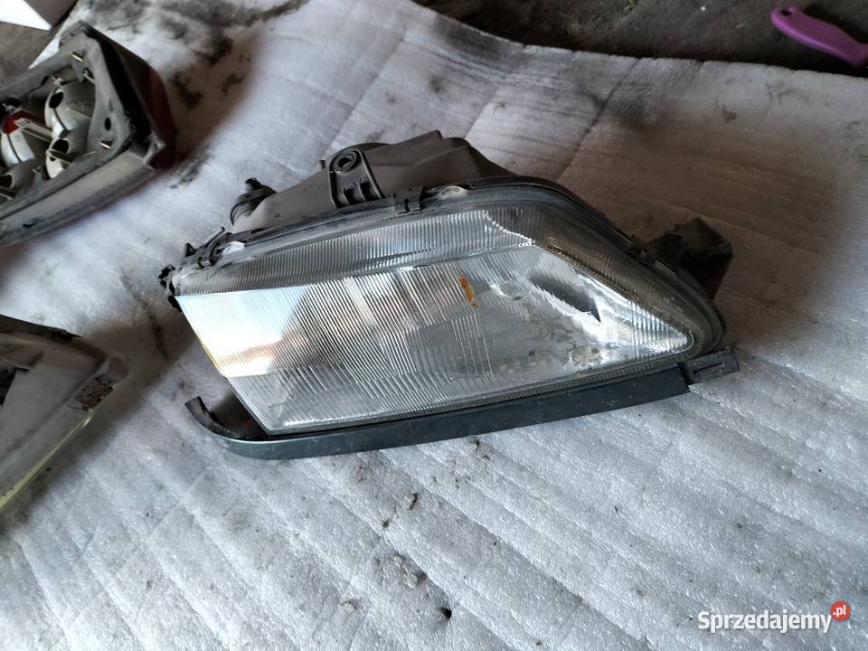 PEUGEOT 306 LAMPA PRZÓD PRZEDNIA PRAWA lubelskie Kamień-Kolonia