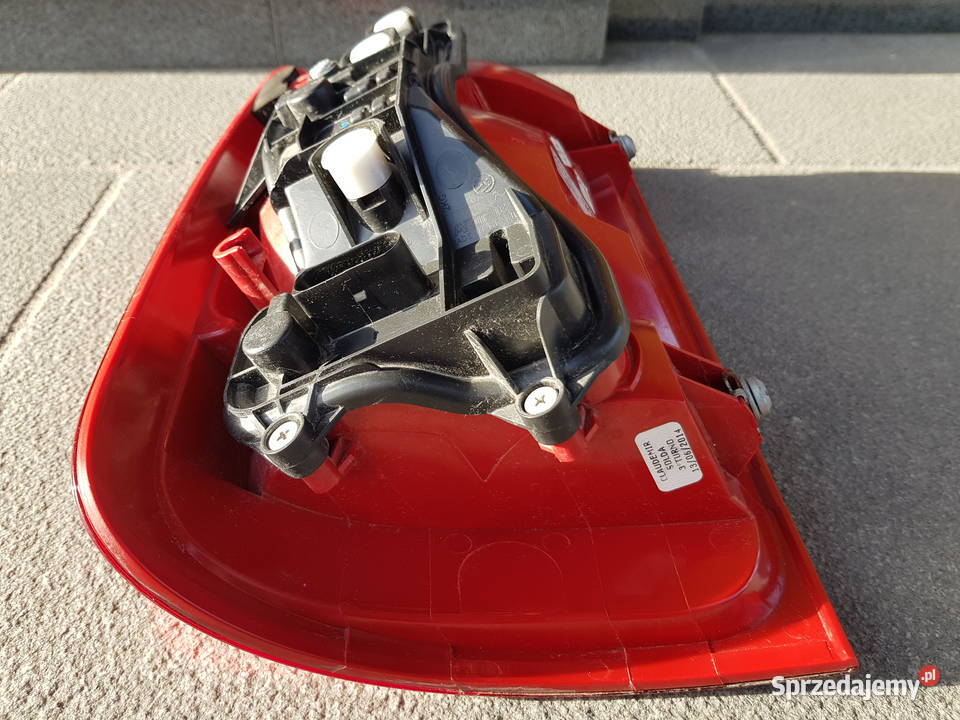 VW Amarok 2009 Lampy tył 2H1945095 2H1845088 Lewe Oświetlenie Warszawa