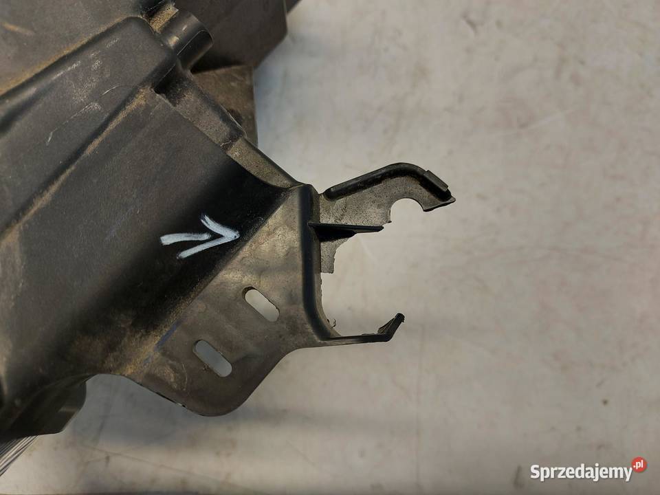 Ford Transit Custom II 2024 lampa prawa przód