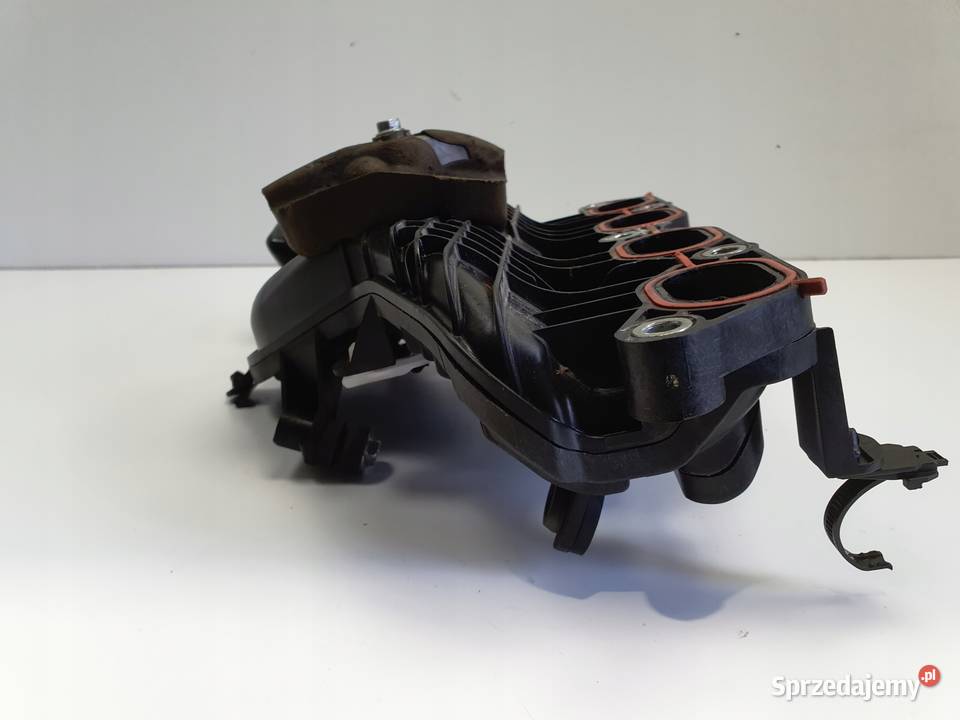 Toyota Yaris III 15 VVTi KOLEKTOR SSĄCY 2