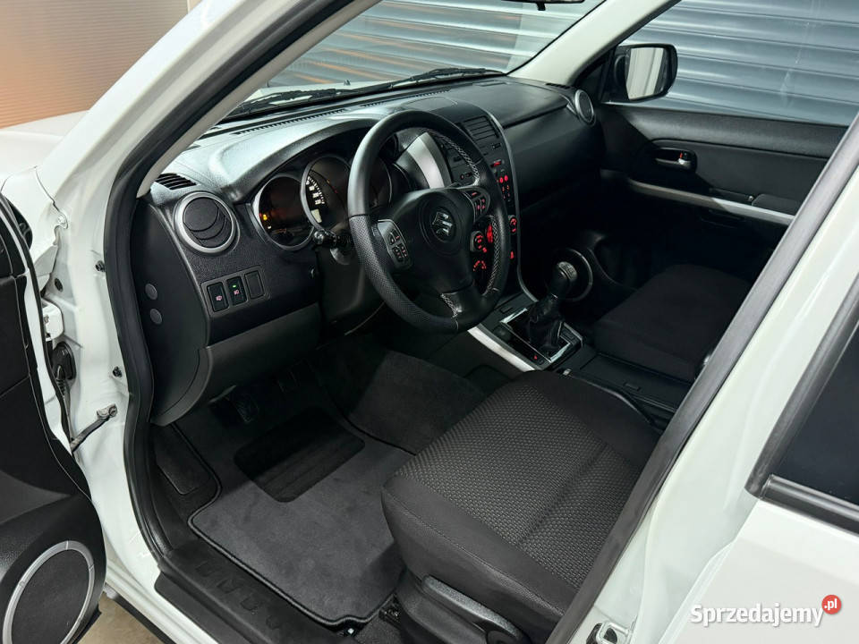 Suzuki Grand Vitara 24 salon zero korozji stan sprzedam