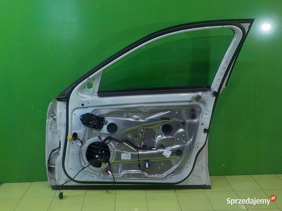 MERCEDES E W212 22 CDI 11r KOMBI 5D drzwi prawe mazowieckie Suków