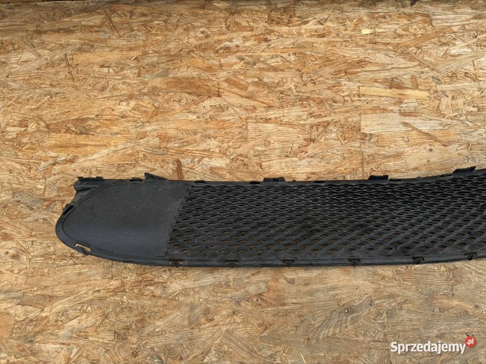 Środkowa kratka zderzaka przód MercedesBenz w177 Sieraków