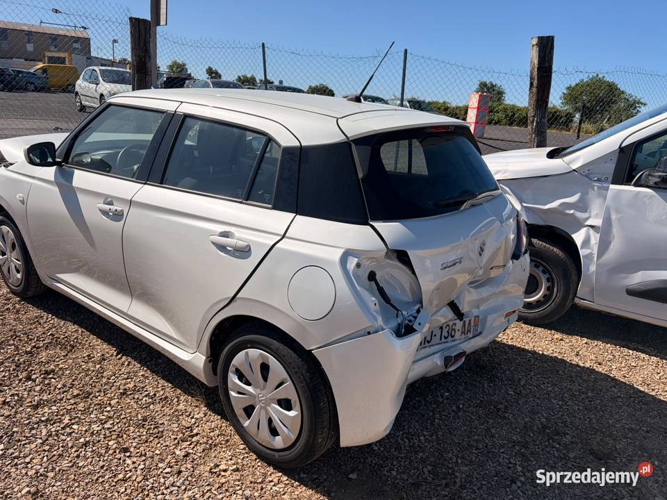 SUZUKI Swift VI 12 Hybride 85 HJ136 Opole