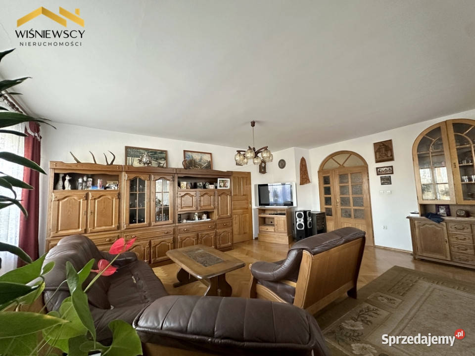 Obiekt komercyjny 843 m z dochodem Braniewo 11265zł/m2 sprzedam