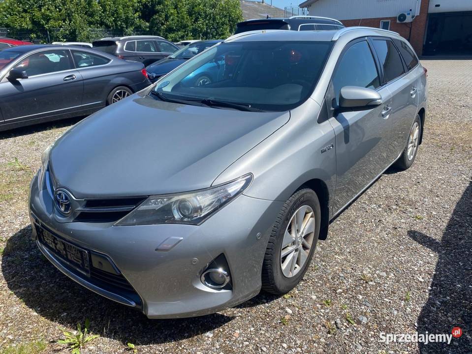Toyota Auris 2 kombi 18 VVTi Hybryd Strart gniazdo AUX