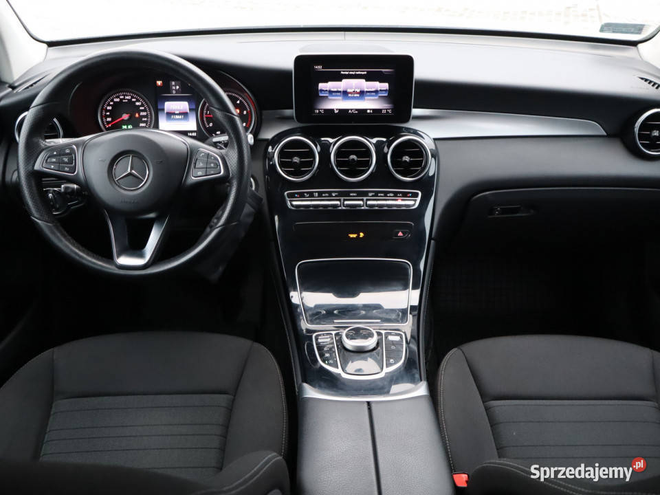 Mercedes GLC GLC 220 d 4MATIC komputer pokładowy śląskie Katowice