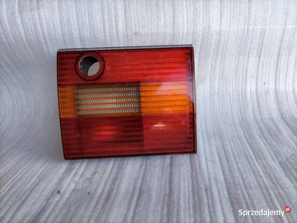 LAMPA PRAWA VW PASSAT B4
