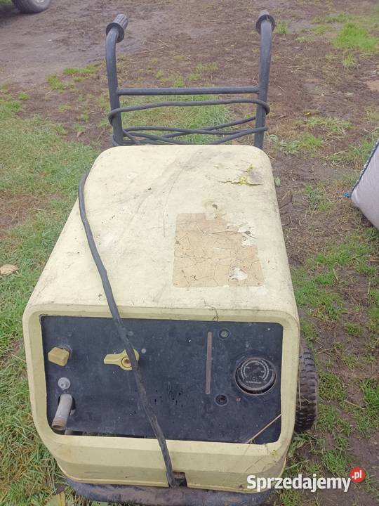 Myjka ciśnieniowa Karcher 1000 Łapy