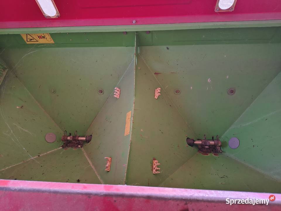 Rozsiewacz nawozów Unia Brzeg 450 Rozsiewacze nawozów lubelskie