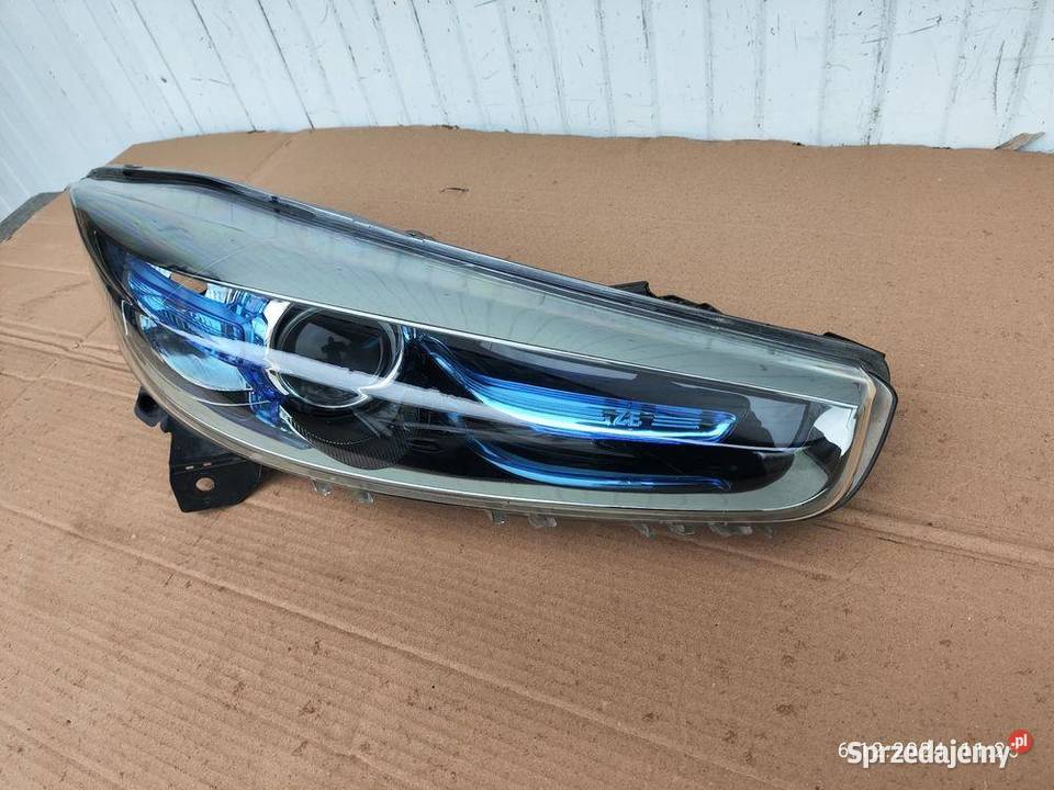 RENAULT ZOE 1219 LAMPA PRAWA PRZÓD osobowe