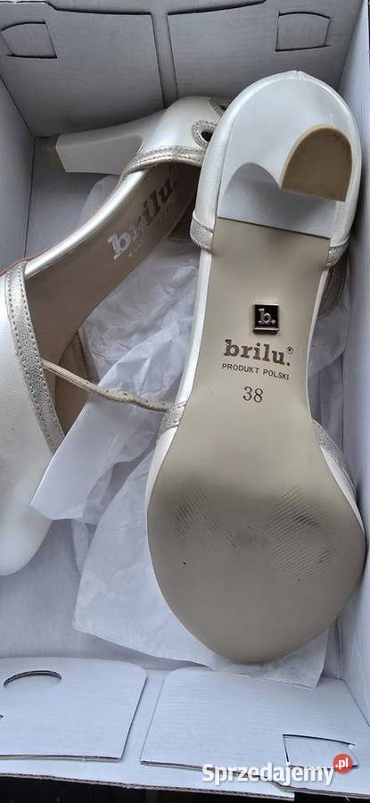 Sprzedam buty ślubne 38 nowe Czółenka Raków sprzedam