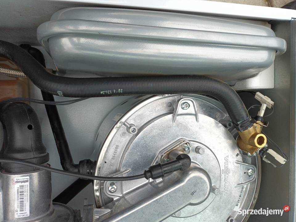 Kocioł gazowy Viessmann Vitodens 100 BPJA Budownictwo i akcesoria sprzedam