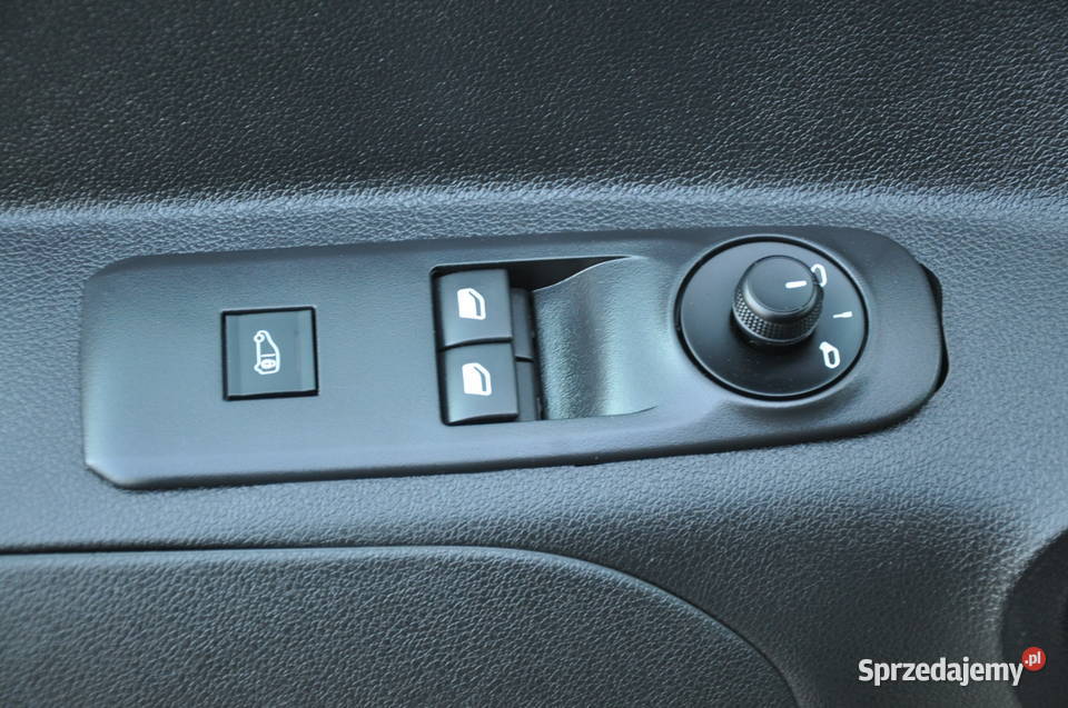 Peugeot Partner L2H1 15 HDI 3 osobowy LONG Długi wielofunkcyjna kierownica Bilcza