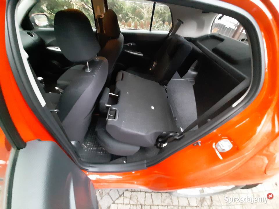 Toyota Urban Cruiser 2009 14 Diesel kurtyny powietrzne Warszawa sprzedam