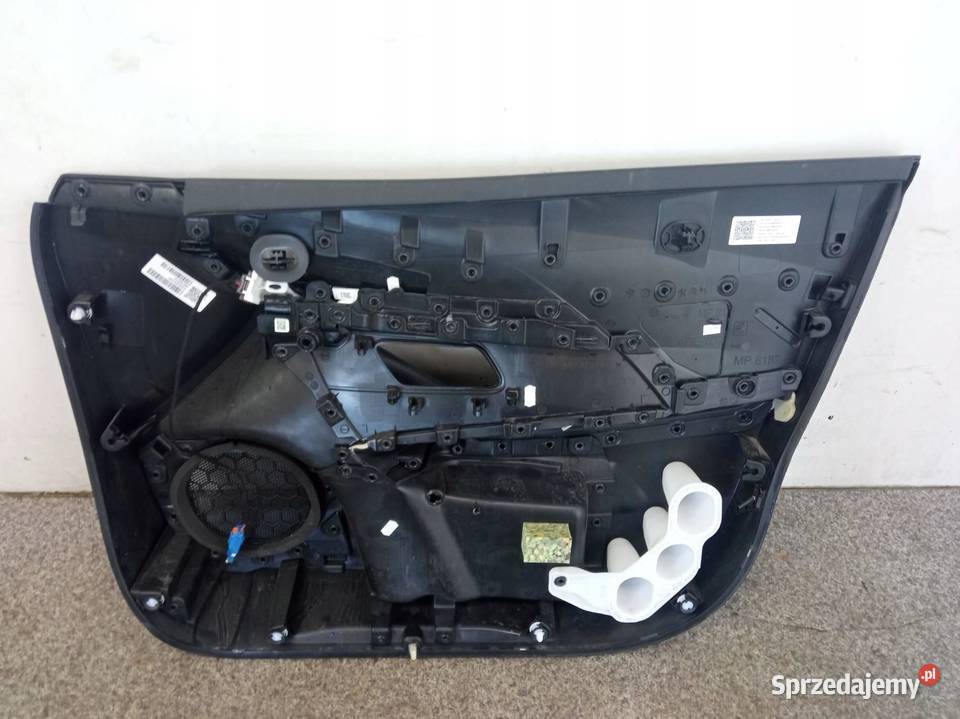 TAPICERKA BOCZEK LEWY PRZÓD KIEROWCY EU Peugeot