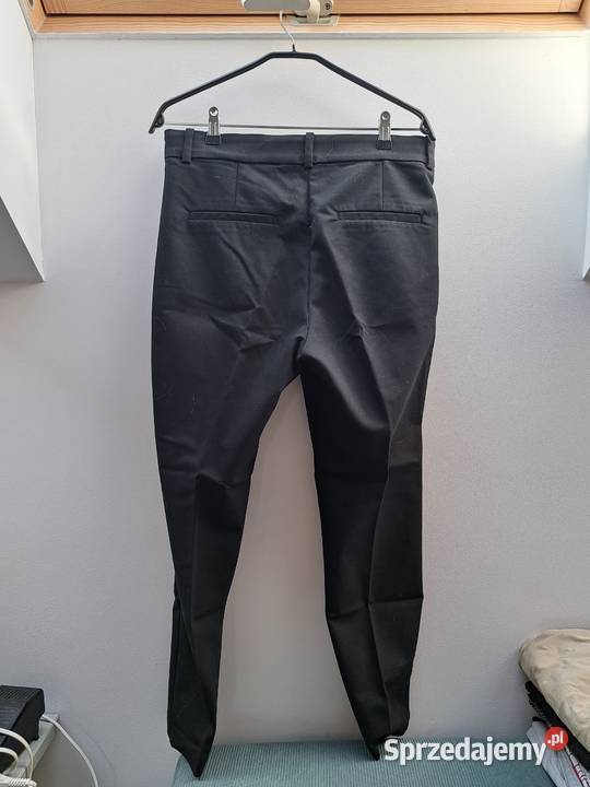 Eleganckie czarne spodnie damskie HM 42 L pomorskie Trąbki Wielkie