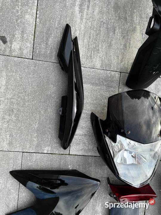 Yamaha YBR 125 komplet owiewek lampy błotniki Łańcut sprzedam