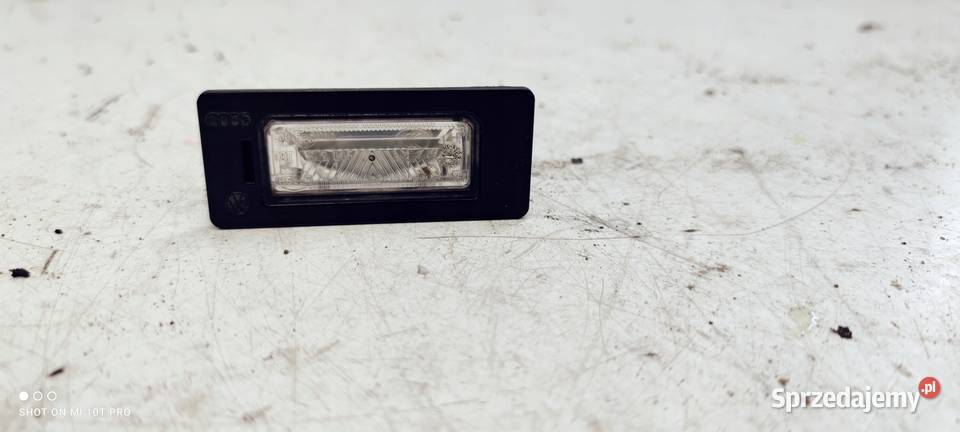 LAMPKA OŚWIETLENIA TABLICY AUDI A4 B8 A5 Przystajń