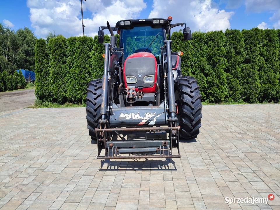 Valtra N101 z tuzem i ladowaczem Grabów Szlachecki