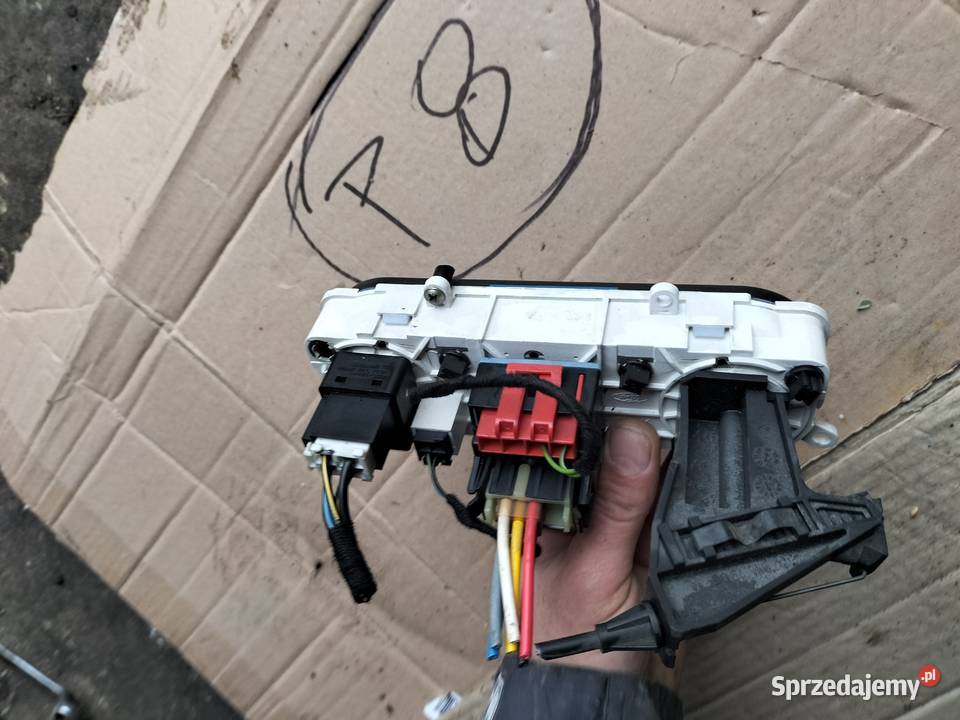 PANEL NAWIEWU FORD MONDEO MK2 MK 2 97BW18D451A panele sterowania, przełączniki sprzedam