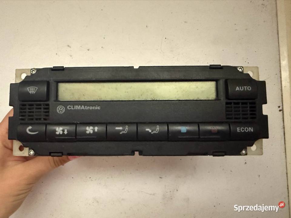 PANEL KLIMATYZACJI VW PASSAT B5 osobowe Ostrzeszów