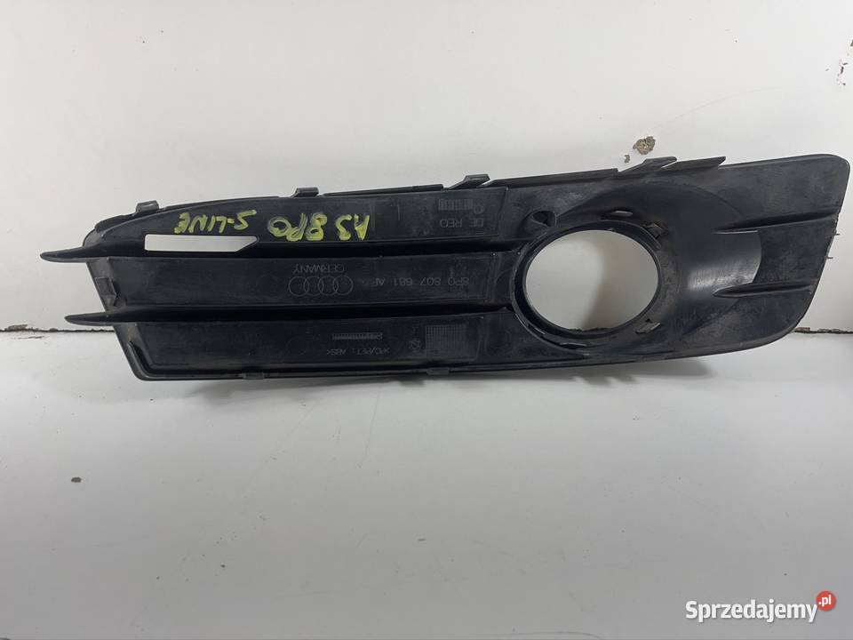 KRATKA ZDERZAKA LEWY PRZÓD AUDI A3 8P 8P0807681 osobowe Międzychód