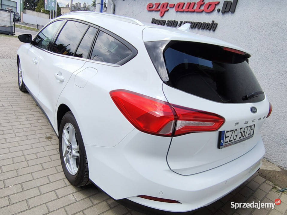 Ford Focus ASO bezwypadkowy wyposażenie VAT marża Zgierz