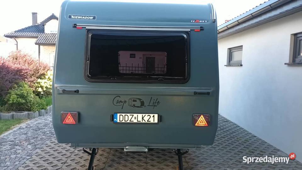 PRZYCZEPA KEMPINGOWA NIEWIADÓW N126N IDEALNA