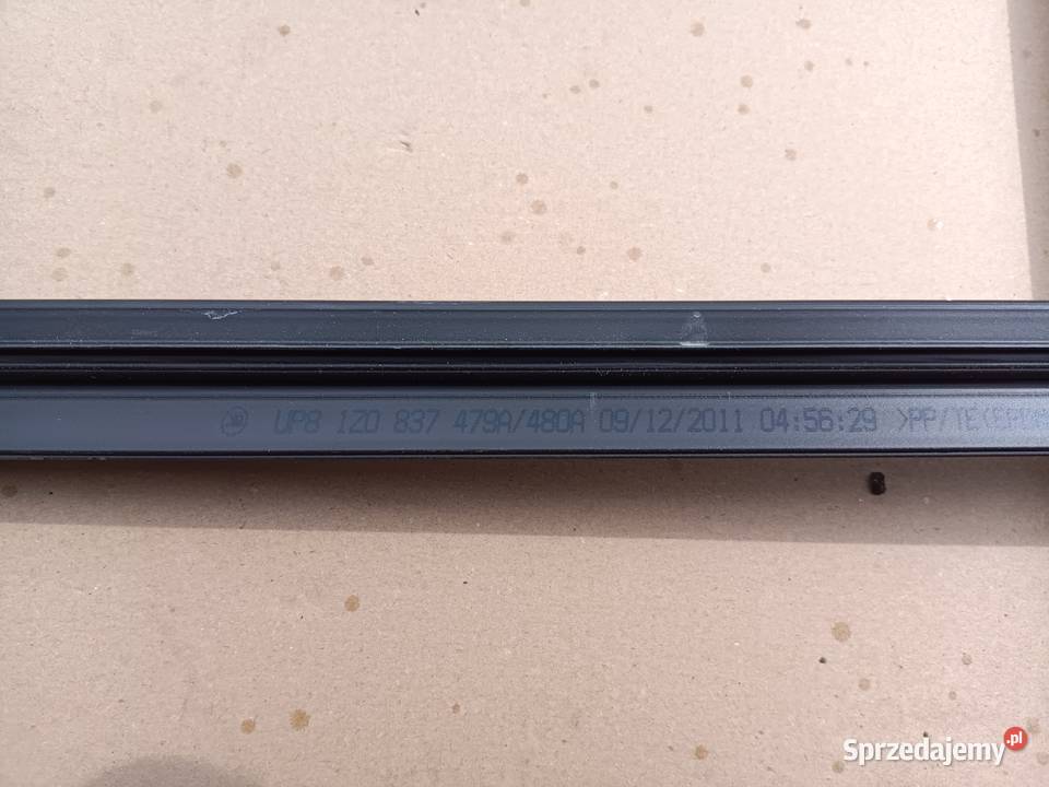 Skoda Octavia ii 1Z0837479A listwa zgarniająca Uszczelki szyb Krosno