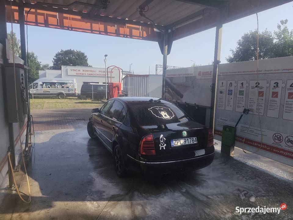 Sprzedaję fajny samochód Police