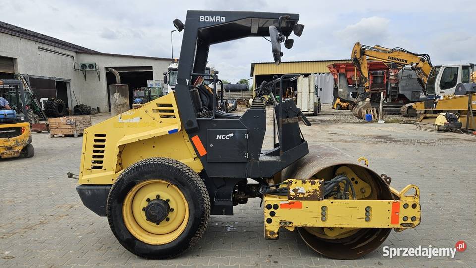 Walec drogowy gumametal Bomag BW124 DH3 27t nie Sochaczew